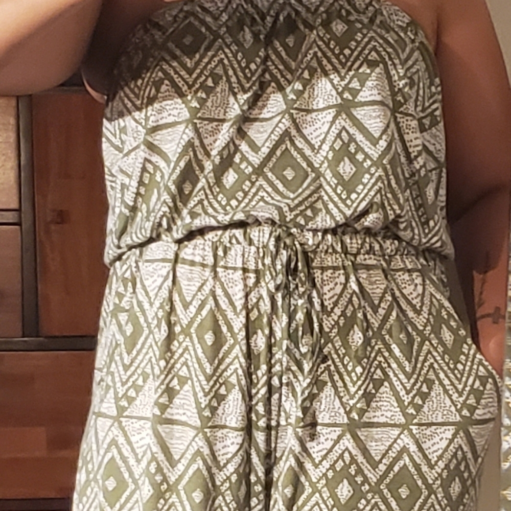 Romper - Picture 2 of 5